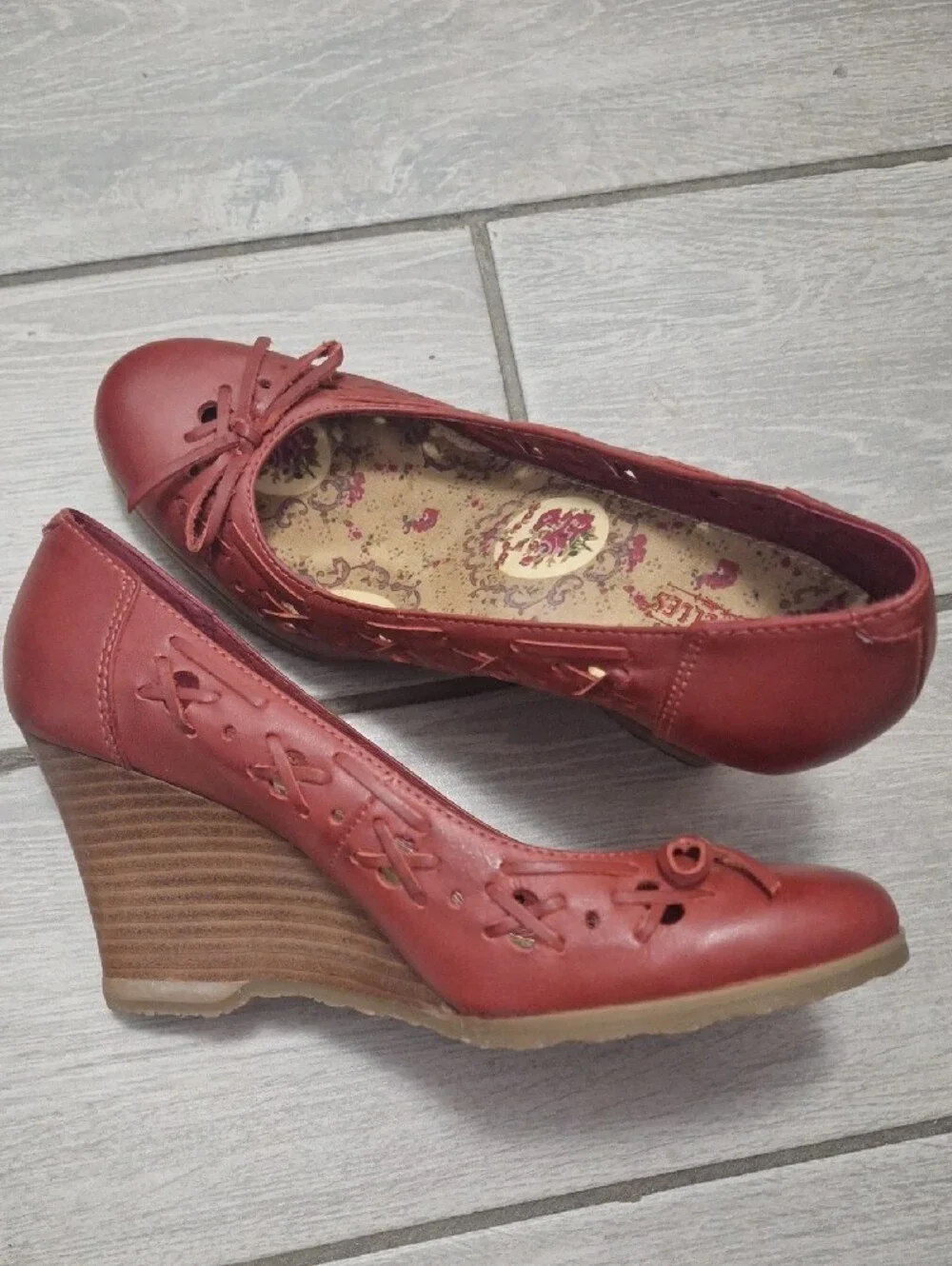 Seychelles Red Leather Wedge Heels with Bow
